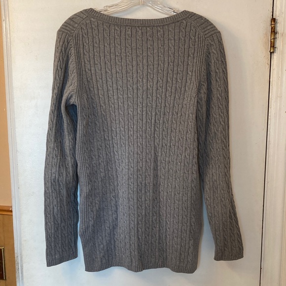 V-Neck Cable Knit Sweater - Light Gray - Picture 7 of 8